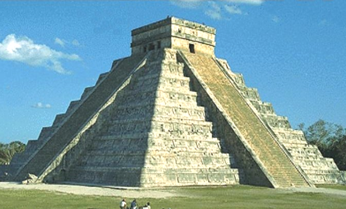 مايا تهذيب جو هڪ اهرام:ڪُڪلَن مندر