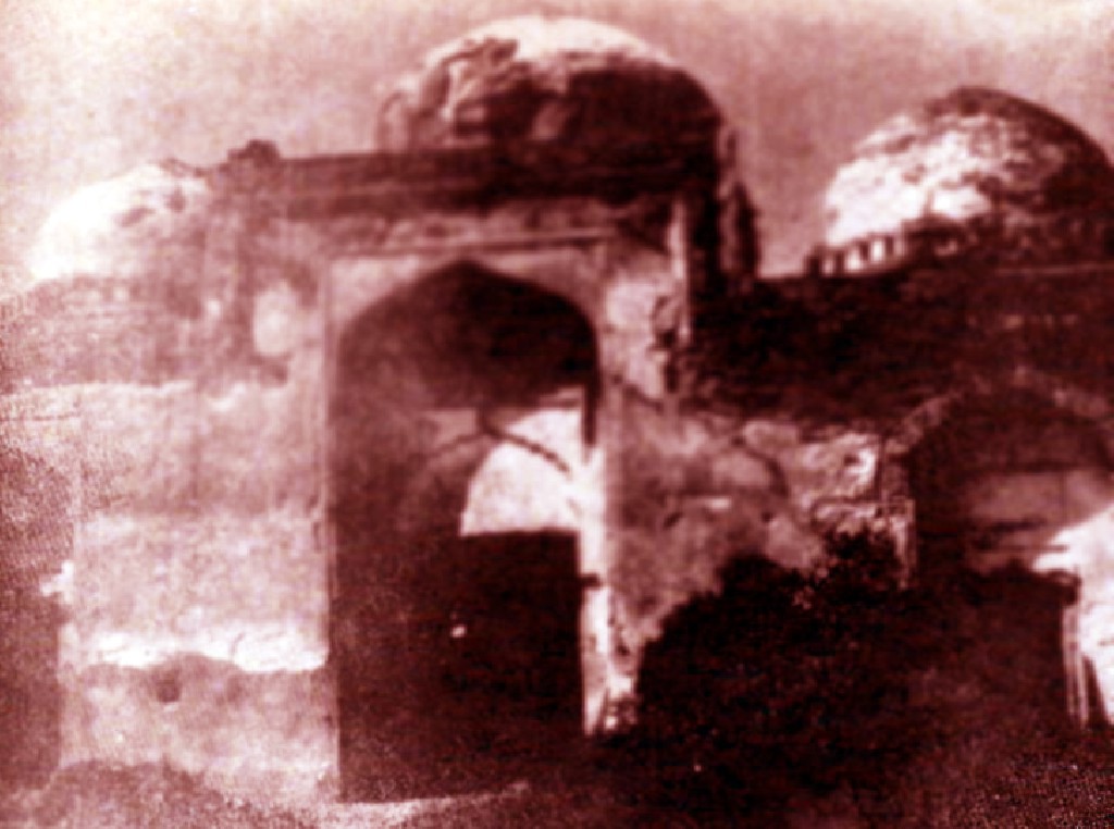 طالب سمي وارو ماڳ ۽ مسجد